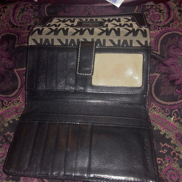 Authentic MK bags - Picture 4 of 5